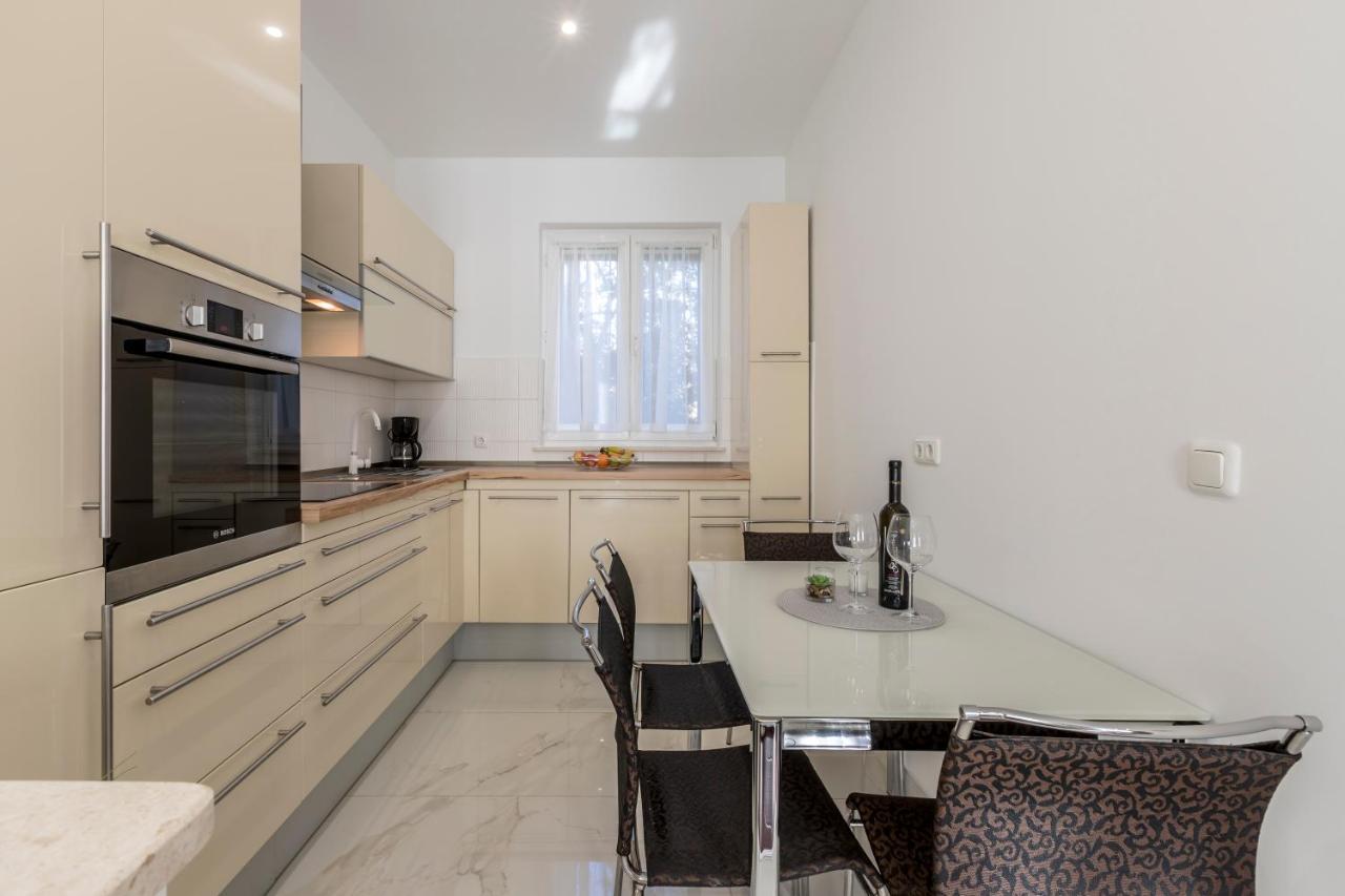 ספליט Villa Meri Very Central And Beautiful Apartment מראה חיצוני תמונה