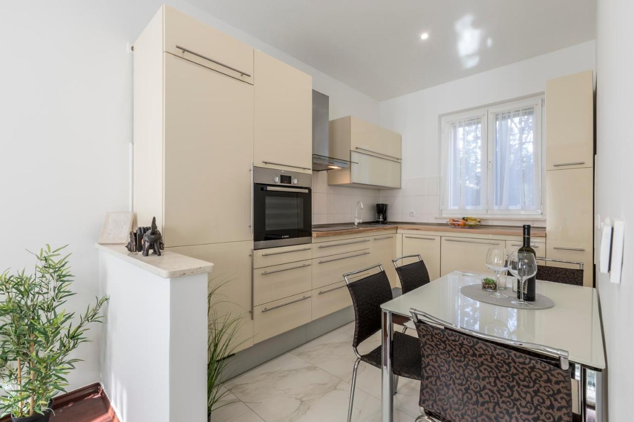 ספליט Villa Meri Very Central And Beautiful Apartment מראה חיצוני תמונה