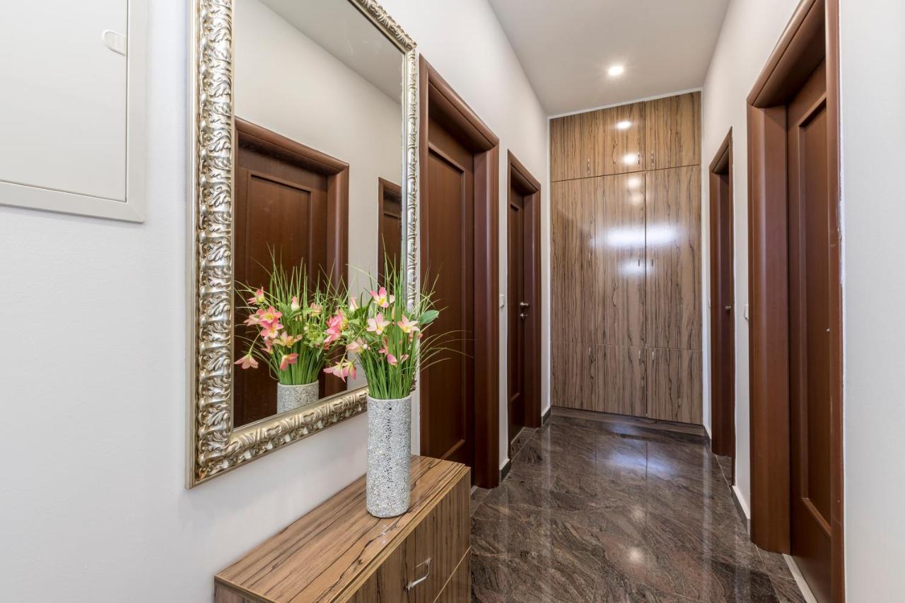 ספליט Villa Meri Very Central And Beautiful Apartment מראה חיצוני תמונה